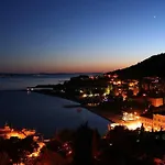 Roko Lägenhet Omiš
