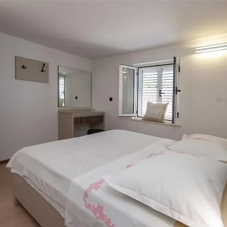 Roko Apartament *