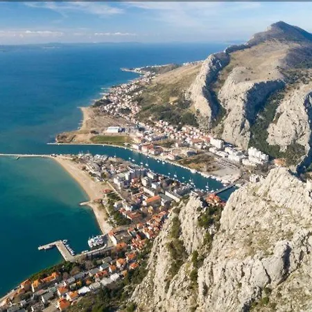Roko Appartement Omiš