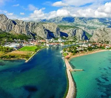 Apartment Roko Omis