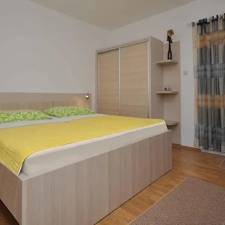 Roko Apartamento Omiš