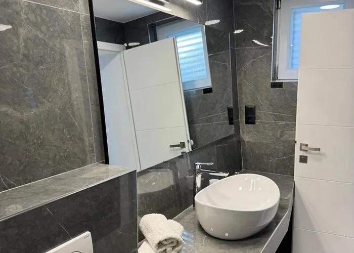 Apartment Roko Omiš